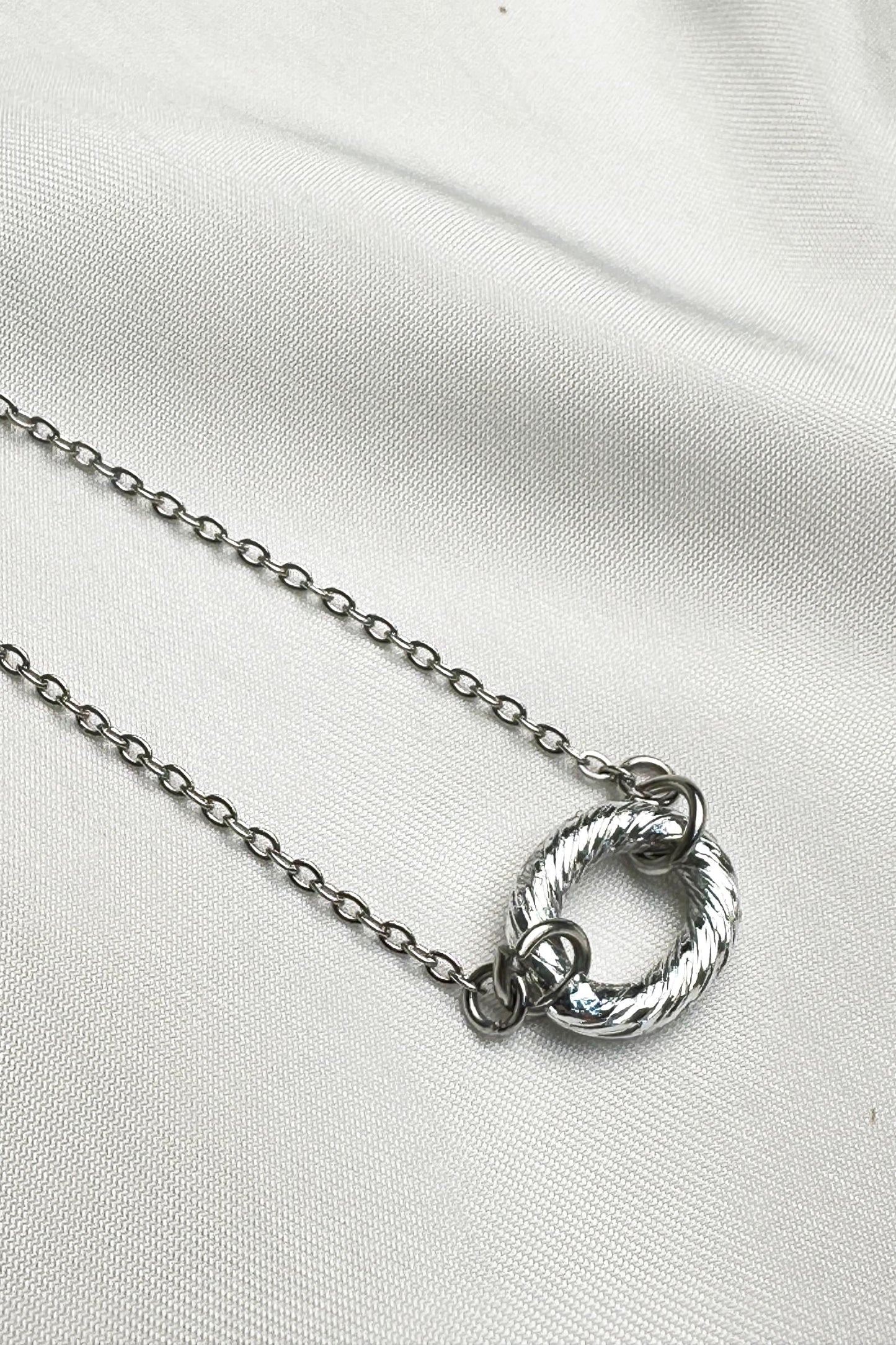 Little Oval Necklace